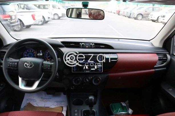 Toyota - Hilux 4X2 photo 2