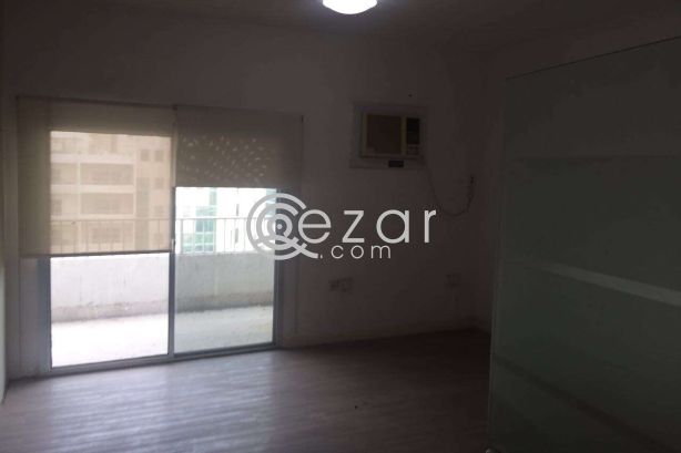 For rent office in Al Sadd Street consists of 7 rooms photo %index%