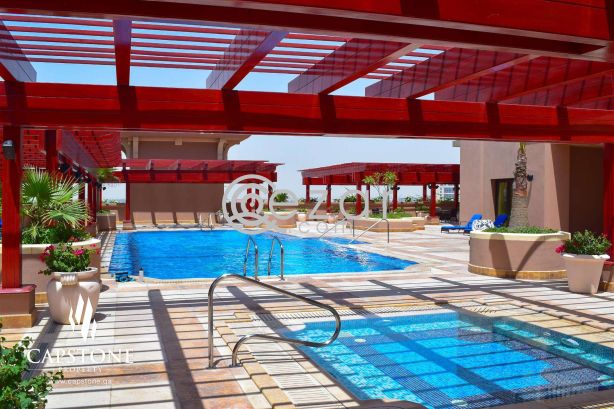 Semi Furnished Studio Apt at Porto Arabia + Breathtaking Sea View - صورة %index%