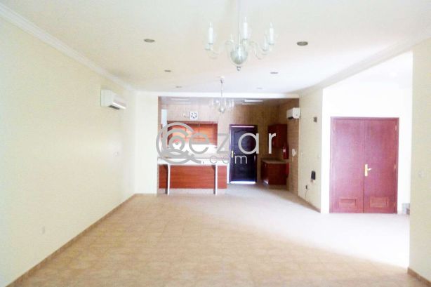 3 Bedroom Compound Villa in Ain Khaled - صورة %index%