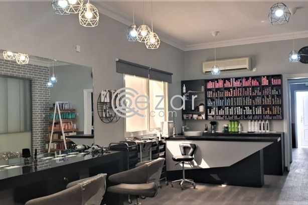 Established Ladies Salon for Sale photo %index%
