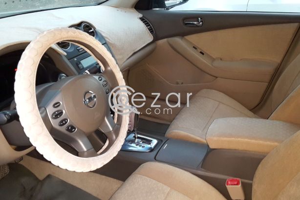 Nissan altima 2011 for sale (or) to exchange with SUV photo 3