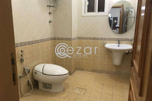 4 bedroom villa for rent in azizia photo %index%