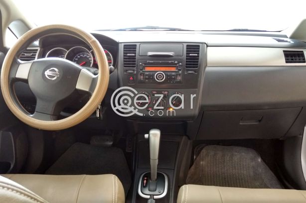 Nissan Tiida 2012 photo 2