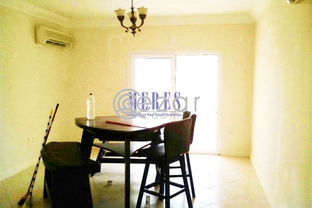 1 Villa in a Compound in Abu Hamour photo %index%