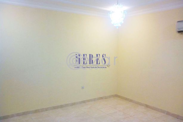 2 BHK Unfurnished in Abu Hamour photo %index%