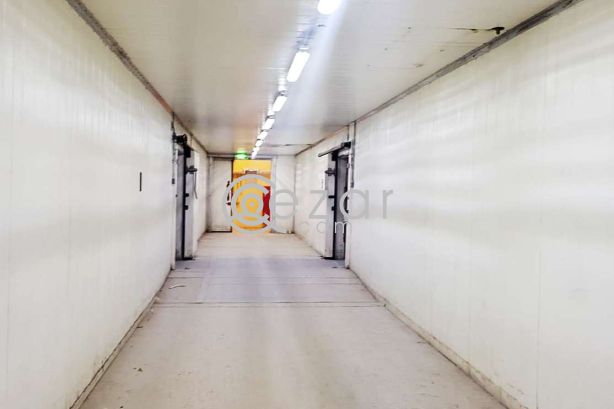 Impressive Huge Dry Store with Office - صورة %index%