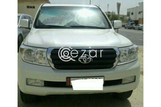 2011 Toyota Land Cruiser V6 photo 3
