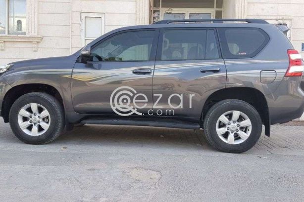 Toyota Prado 2015 it's V6 full option with sun roof. - صورة 6