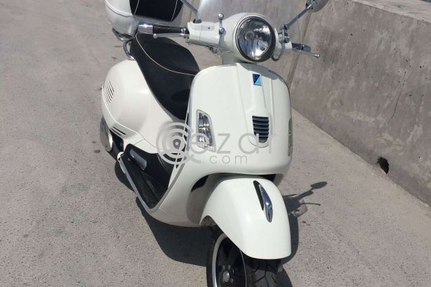 Vespa 300 GTS photo 3