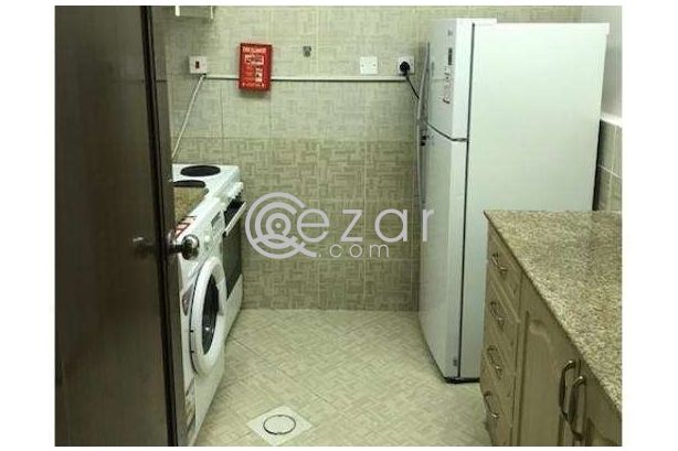 Fully-furnished bedroom for execuive bachelor / bachelor colleagues share photo 1