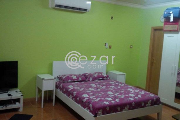FAMILY FURNISHED ROOMS AINKHALID STUDIO AND 2 BHK - صورة %index%