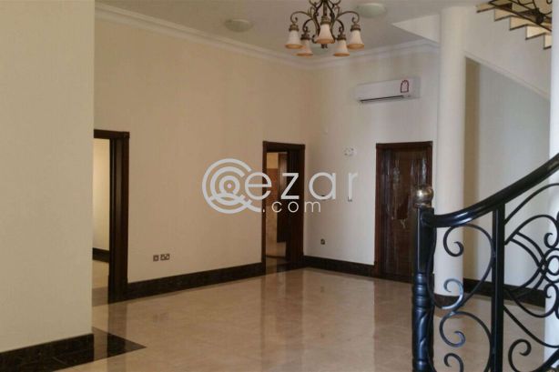Super Luxurious!! 6 bedrooms villa for rent in Al Wakrah - صورة %index%