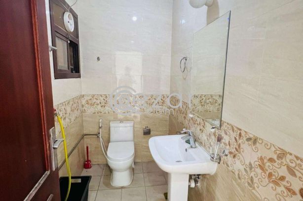 Commercial shop for rent 12000/M Each shop EXCLUDED KAHARAM - صورة %index%