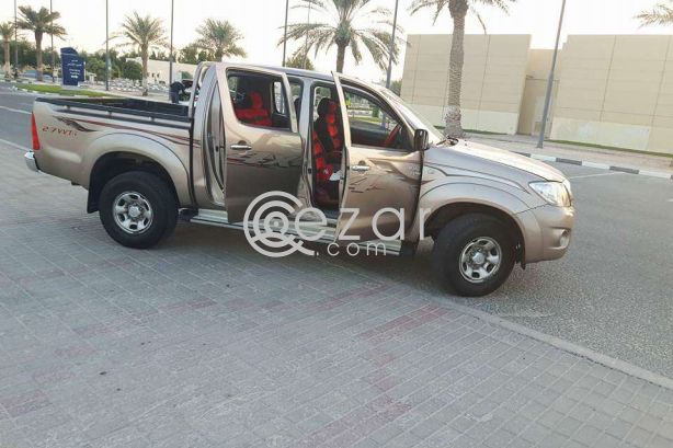 Full option Toyota pickup without accident - صورة 4