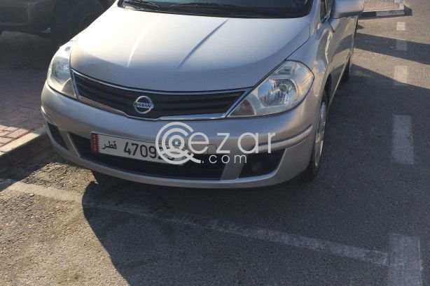 2011 Nissan Tiida Hatch Back photo 1