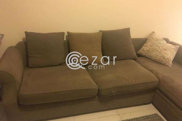 L-shaped sofa photo 2