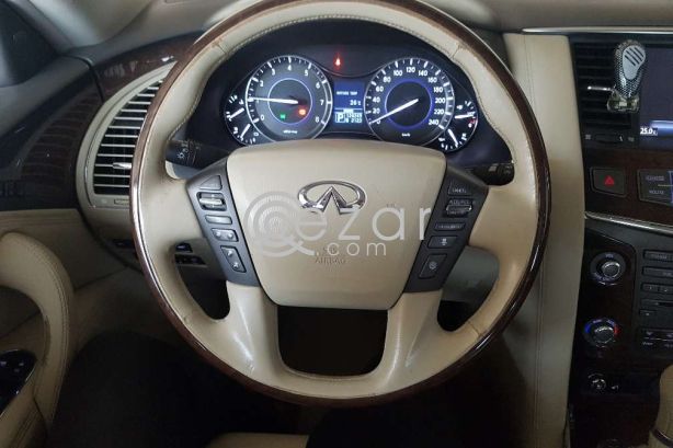 VIP Infiniti QX56 2011 perfect condition photo 4