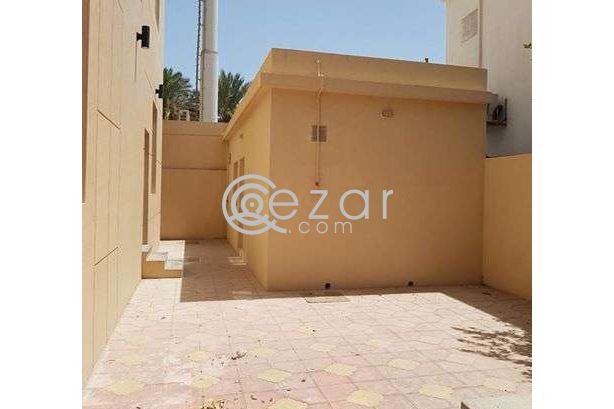 6 bedrooms Villa for rent - صورة %index%