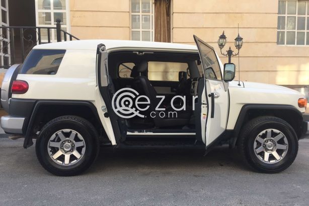 Toyota FJ 2014 - صورة 4