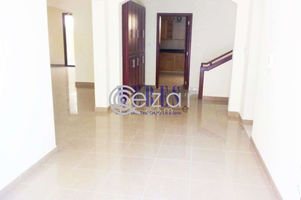 5 Bedroom Compound Villa in Muraikh - صورة %index%