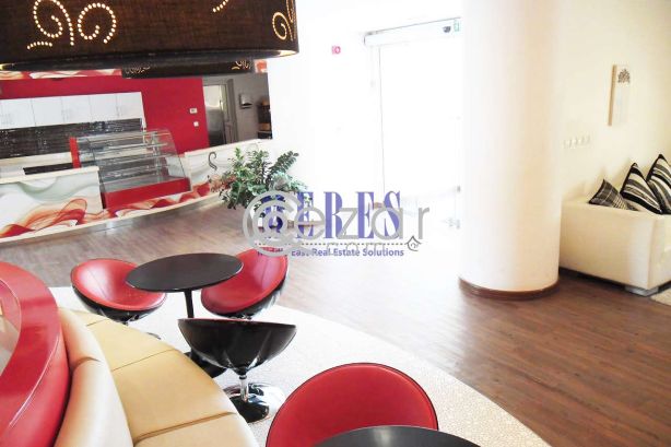 5 Bedroom Villa in A Compound in Muraikh - صورة %index%