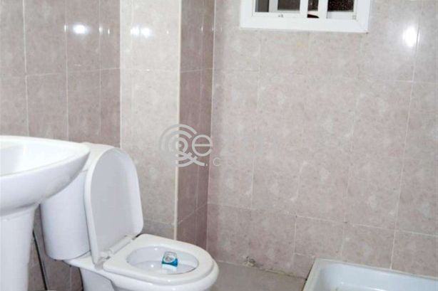 INCLUDE W & E...2 BEDROOM UNFURNISHED APARTMENT AT BIN OMRAN photo %index%