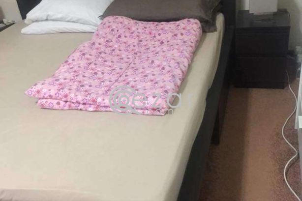 Bedroom for sale with matress and side table photo 2