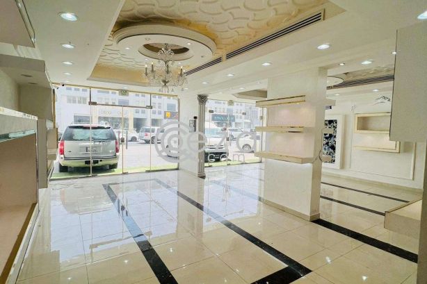 Commercial shop for rent 12000/M Each shop EXCLUDED KAHARAM - صورة %index%