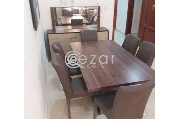 للأجار في منطقة السد عند الرويال بلازا. 30 شقة جديدة مفروشة فرش كامل (جديد) متكونة من عدد 2 غرف 1 صا photo %index%