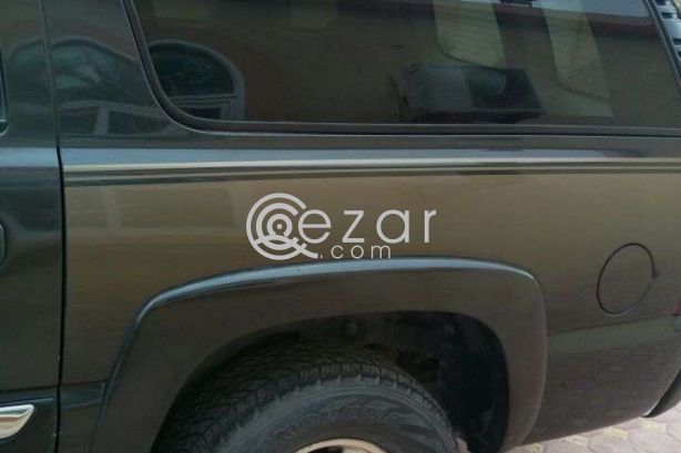 GMC Suburban with Full service history photo 5