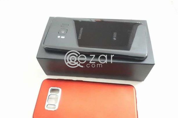 Samsung S8 64GB Black Color photo 4