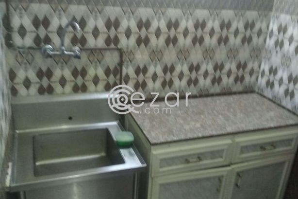 READY TO OCCUPY 1 BHK FURNISHED FAMILY ROOM FOR RENT NEAR AL MANSOURA METRO -DOHA photo %index%