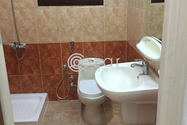 1BHK FAMILY ACCOMODATION IN NEW SALTHA /BACK SIDE OF QATAR CHEMBER photo %index%