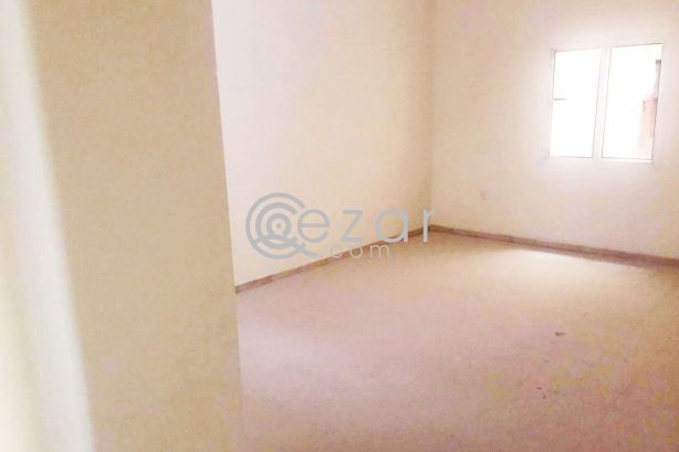 Amazing Labor Camp with Huge Private Land - صورة %index%