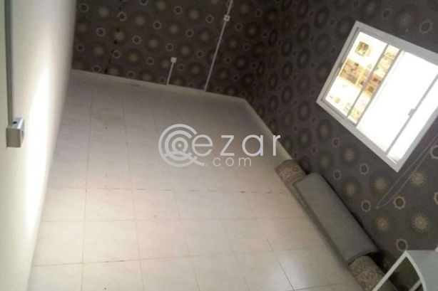 STUDIO/1BHK/2BHK FAMILY ACOMADATION THUMAMA photo %index%