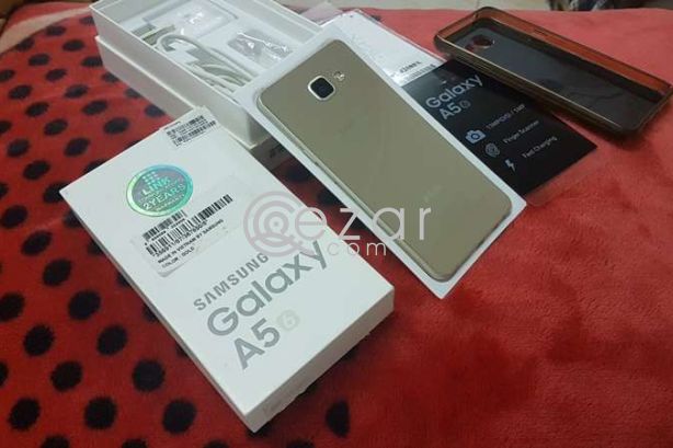 SAMSUNG A5 "2016" GOLD photo 2