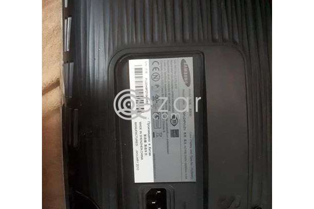 Samsung MONITOR 21" for Sale Qr.300 photo 2