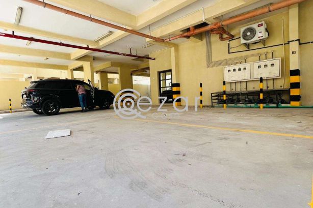 Affordable 2BHK Flat – Fereej Kulaib Area - صورة %index%