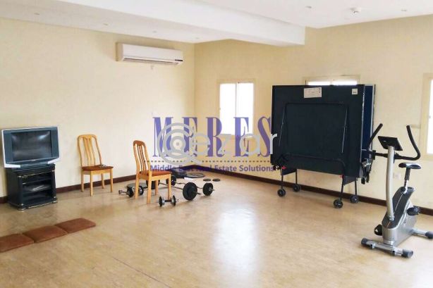 3 Bedroom Villa in A Compound in Muraikh - صورة %index%