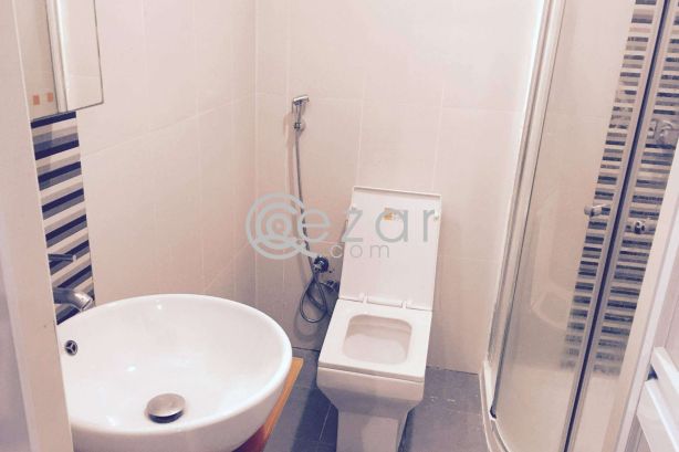 Fully furnished appartment in Umm Ghwailina photo %index%