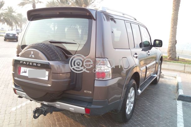 Excellent Condition Low Mileage Mitsubishi Pajero photo 3