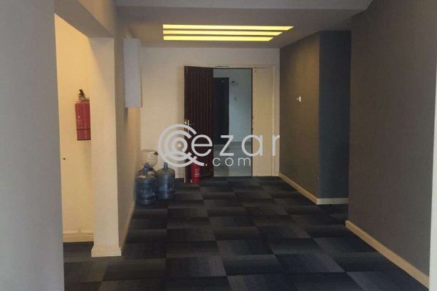 For rent office in Al Sadd Street consists of 7 rooms photo %index%