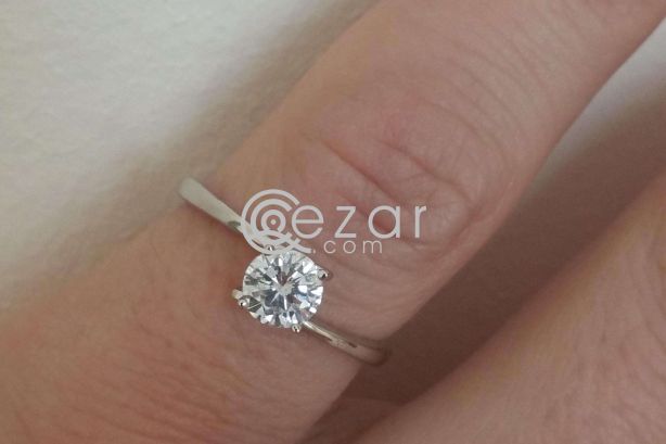 Gorgeous Diamond Ring photo 2