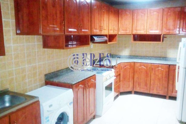 2 BHK Flat in Mushereib photo %index%