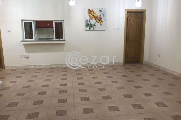 4 bedroom villa for rent in azizia photo %index%