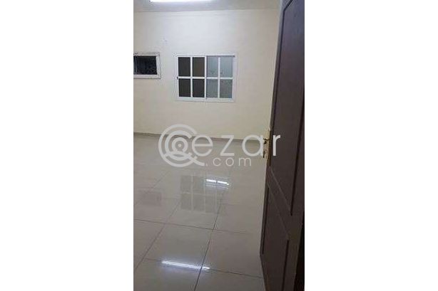 شقه للايجار photo %index%