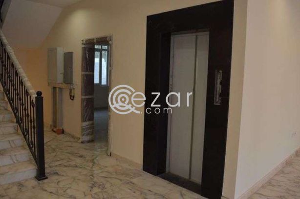 6 bedrooms Villa for rent - صورة %index%