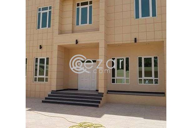 6 bedrooms Villa for rent - صورة %index%