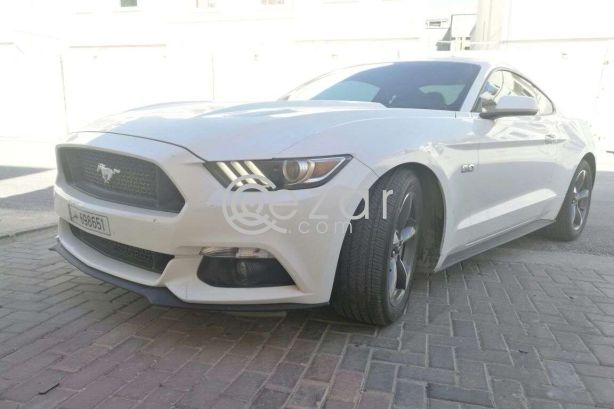 Ford Mustang GT - صورة 3